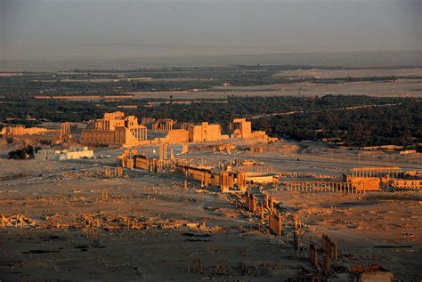 ­I­Ş­İ­D­ ­P­a­l­m­y­r­a­­d­a­ ­4­0­0­ ­S­i­v­i­l­i­ ­Ö­l­d­ü­r­d­ü­­